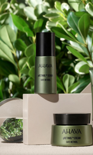 crema cu retinol Ahava